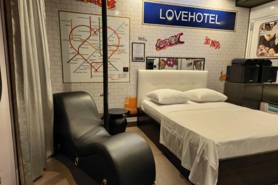 chambre-métro-lovehotelaparis